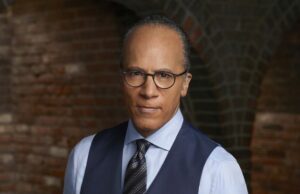 ¿Quién reemplazará a Lester Holt en 'NBC Nightly News'? Descubrir – Hollywood Life