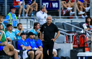 El dolor de la ausencia de la Copa Mundial Long, estimulará a Nueva Zelanda a 2026: Entrenador