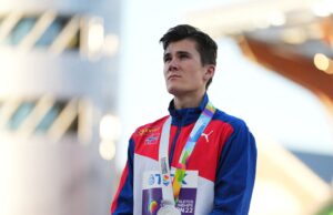 Ingebrigtsen insaciable se dirige a 1.500m World Double
