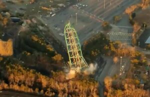 Roller Coaster que fue la más alta y más rápida del mundo, la implosión en Six Flags Park