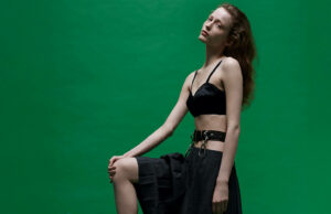 Melinda Kiss usa Prada en la portada de la revista 10 número 74