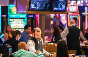Opinión: Con la investigación de apuestas en entradas adicionales, Resorts World que pagará $ 10.5 millones