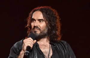 Russell Brand demandó por acusaciones de abuso sexual en la corte del Reino Unido