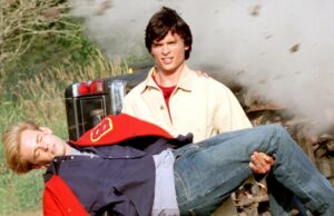 El creador de 'Smallville' dice que la secuela animada está “fuera de la mesa por un momento”