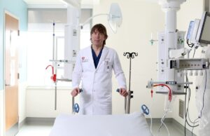 El cirujano cardíaco canadiense mundialmente de renombre rechaza el trabajo en nosotros por la tensión política