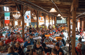 El próximo Campeonato Mundial Euchre ayuda a recaudar fondos para los proyectos de la comunidad de Wisconsin