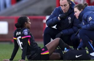 Naomi Girma está herido en su debut en el Chelsea después de la transferencia de récord mundial