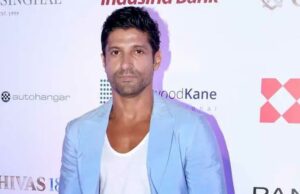 Farhan Akhtar asiste