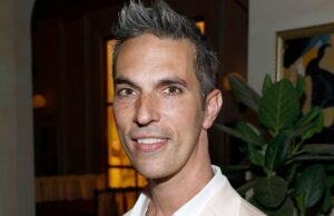 NPR le dijo al anfitrión de 'All Things considerado' Ari Shapiro para no asistir a un evento de orgullo