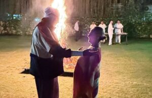 Holi 2025: Amitabh Bachchan celebra a Holika Dahan con familia, ver foto