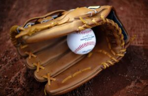 Puntajes de béisbol y softbol de la escuela secundaria del viernes