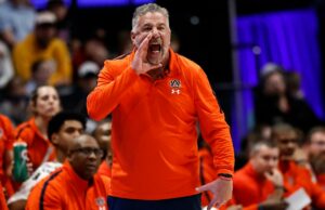 Michigan State vs. Wisconsin, Auburn vs. Tennessee y más: puntajes de baloncesto universitario, actualizaciones en vivo