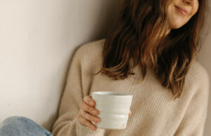 Cómo mantenerse hidratado con electrolitos