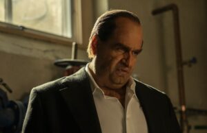 La nueva película más extraña de DC está siguiendo una tendencia de superhéroes molesto