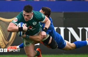 Seis naciones: Italia 17-22 Irlanda-Bonus-Point Win mantiene vivas las esperanzas de Irlanda