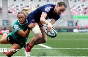 Seis Naciones de las Mujeres: Irlanda 15-27 Francia: Desafío Irish de Visitor's Survive a pesar de la tarjeta roja