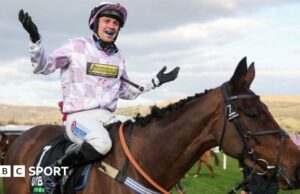 Champion Hurdle: Golden Ace gana en Cheltenham después de Constitution Hill y State Man Fall