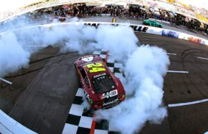 Cómo ver 2025 NASCAR Martinsville: horario, hora de inicio, canal de televisión para cocinar 400