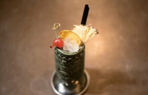 6 bebidas tiki todo chico debe saber cómo hacer