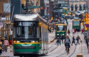 Finlandia es el país más feliz del mundo por octavo año consecutivo, India se encuentra en …