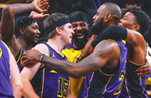 ¡Viva el rey! Lebron James consejos en timbres y mantiene viva Streak