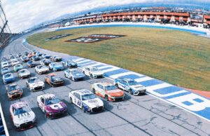 2025 Lista de entrada de NASCAR Homestead-Miami: Todos los 37 conductores para la carrera Straight Talk Wireless 400 Carrera