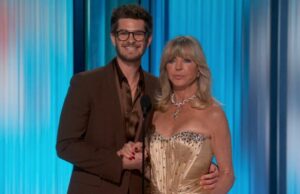 El hijo de Goldie Hawn acusó a su madre de desahogar sus mensajes de texto para hablar con Andrew Garfield en los Oscar (y su respuesta fue salvaje)