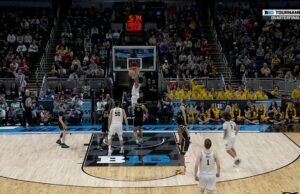 Roddy Gayle Jr. corta la línea de base para la mermelada, extendiendo el liderazgo de Michigan sobre Purdue