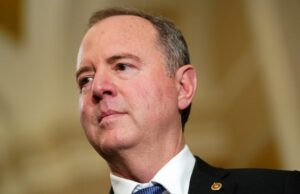 Schiff sobre atletas transgénero: confía en que las 'comunidades locales' pueden 'tomar decisiones' para garantizar que los deportes 'seguros', 'justo'