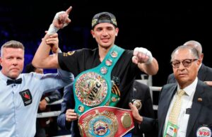 Sebastian Fundora detiene a Chordale Booker en la cuarta ronda para retener títulos unificados de peso mediano junior