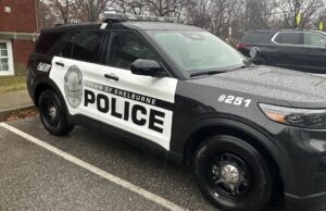 Según los informes, el policía acusado en el ciclista fatalmente golpeó un video anti-Trans durante la colisión