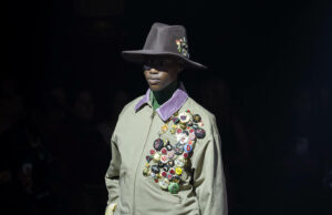 Encubierto: listo para usar AW25-10 revista