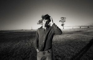 Modelo Role Talks 'Kansas ya' Deluxe, Maine y diciendo adiós