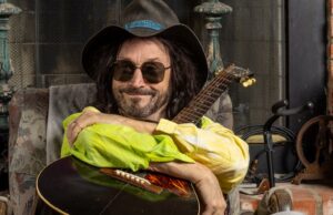 Mike Campbell al escribir canciones con Tom Petty, su dura relación