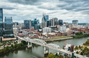 El gobernador de Tennessee le pide a la NFL que juegue el Super Bowl en Nashville en 2029