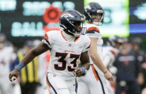 Los Cowboys acuerdan lidiar con Javonte Williams
