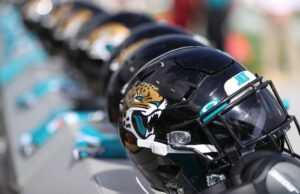 Los jaguars son solo un equipo que no ha vuelto a firmar a un agente libre sin restricciones