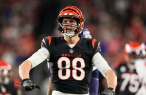 Mike Gesicki dice que se queda en Cincinnati para competir por un campeonato