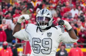 Los Raiders acuerdan los términos de un contrato de tres años con DT Adam Butler