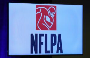 Aproximadamente 34 empleados de la NFLPA tomaron una oferta de compra