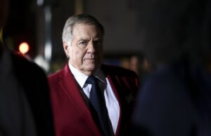 El giro duro de Bill Belichick aumenta las cejas en los círculos de la liga