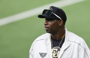 Deion Sanders gana apoyo para hacer juegos de primavera universitarios como juegos de pretemporada de la NFL