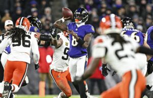 Browns no tiernos en el bordes James Houston