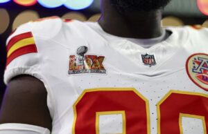 Charles Omenihu regresa a los Chiefs