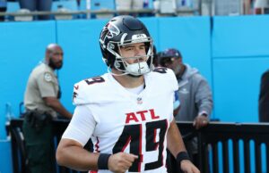 Falcons firma LS Liam McCullough a una extensión de cuatro años