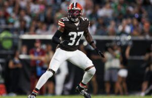 Seahawks firma la seguridad y el equipo especial D'Anthony Bell