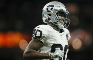 El agente libre WR Terrace Marshall visita Steelers, listo para visitar Titans