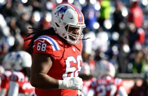 Steelers afirman OG Lecitus Smith en exenciones