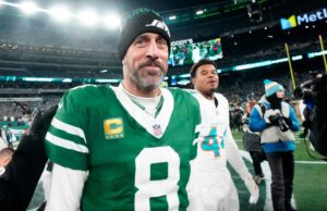 ¿Cuánto tiempo esperarán Steelers, los gigantes a Aaron Rodgers?
