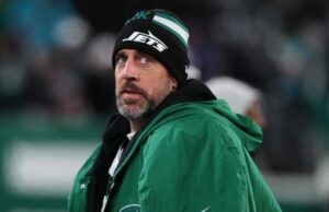 Fuente: el agente ha estado alentando a Aaron Rodgers a tomarse su tiempo